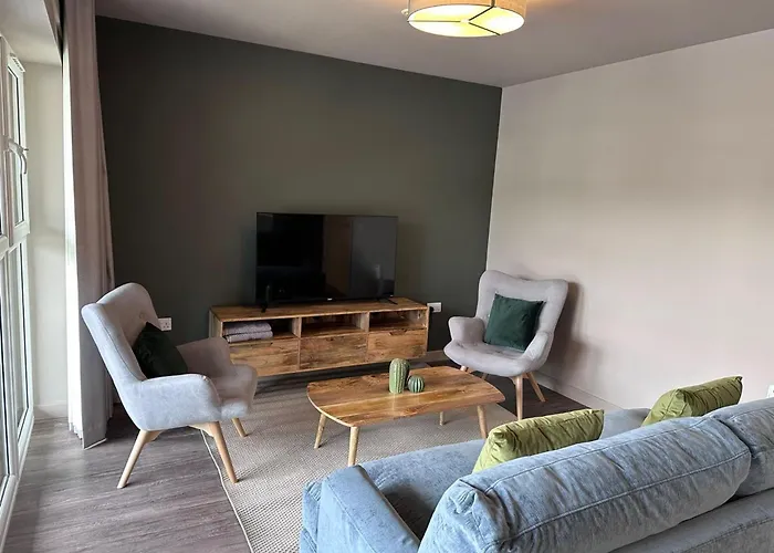 Harbourside Apartment No 2